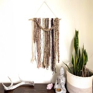 HANDMADE Boho Inspired Fibre Wall Hanging
Macrame Home Decor Art Fabric Wool